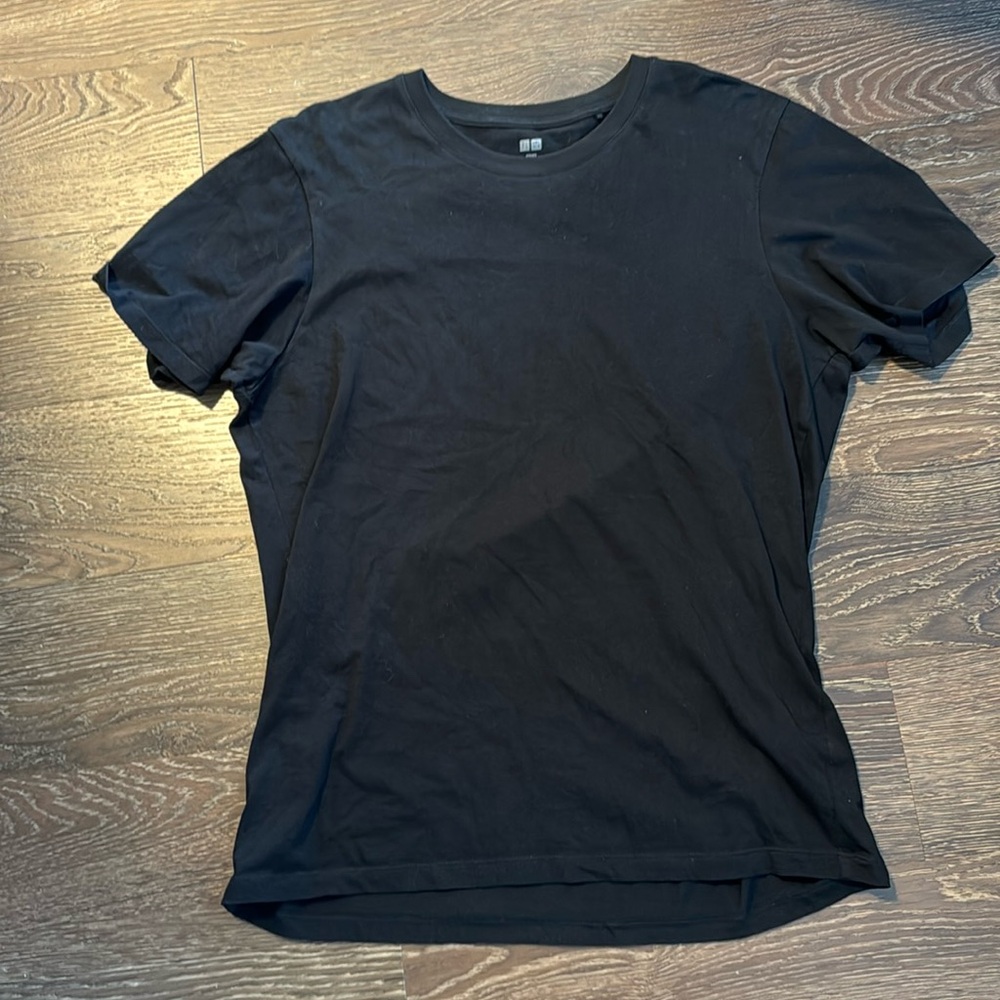 Uniqlo Black Short Sleeve Crewneck T-Shirt